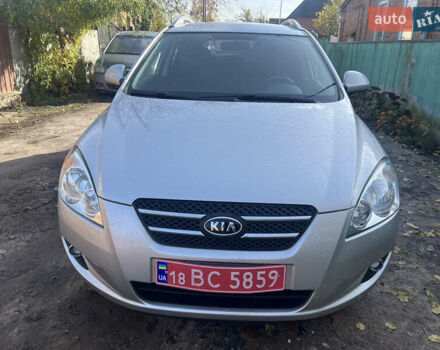 Кіа Сід 2009 у Ахтырке на Automoto.ua Сірий Кіа Сід, об'ємом двигуна 1.6 л та пробігом 226 тис. км за 6445 $, фото 4 на Automoto.ua