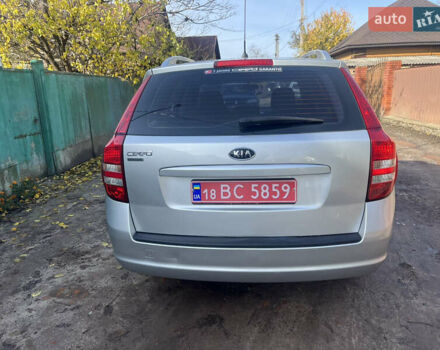 Кіа Сід 2009 у Ахтырке на Automoto.ua Сірий Кіа Сід, об'ємом двигуна 1.6 л та пробігом 226 тис. км за 6445 $, фото 14 на Automoto.ua