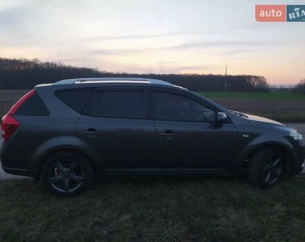 Серый Киа Сид, объемом двигателя 1.4 л и пробегом 227 тыс. км за 5800 $, фото 11 на Automoto.ua