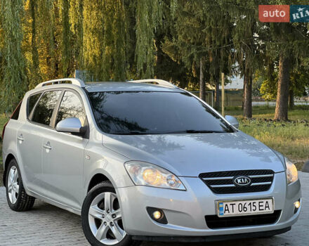 Серый Киа Сид, объемом двигателя 1.6 л и пробегом 263 тыс. км за 5999 $, фото 5 на Automoto.ua