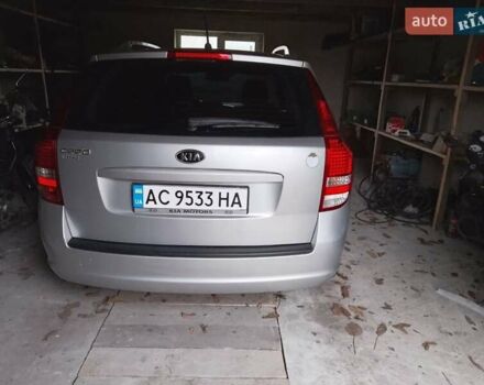 Серый Киа Сид, объемом двигателя 1.59 л и пробегом 130 тыс. км за 6250 $, фото 3 на Automoto.ua