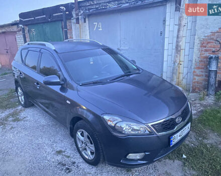 Серый Киа Сид, объемом двигателя 1.6 л и пробегом 259 тыс. км за 5700 $, фото 3 на Automoto.ua