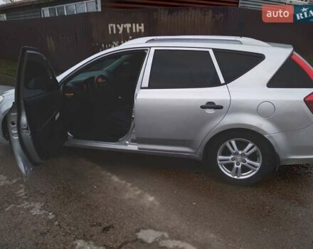 Серый Киа Сид, объемом двигателя 2.02 л и пробегом 350 тыс. км за 4800 $, фото 4 на Automoto.ua