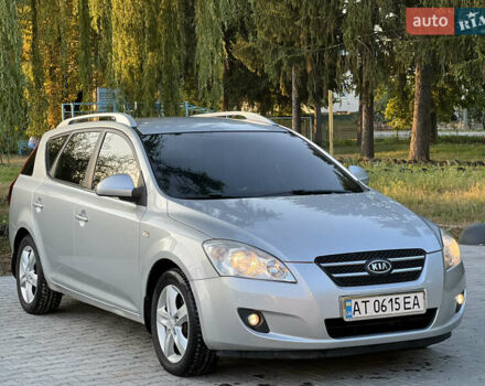 Серый Киа Сид, объемом двигателя 1.6 л и пробегом 263 тыс. км за 5999 $, фото 3 на Automoto.ua