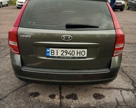 Серый Киа Сид, объемом двигателя 1.4 л и пробегом 347 тыс. км за 6000 $, фото 3 на Automoto.ua