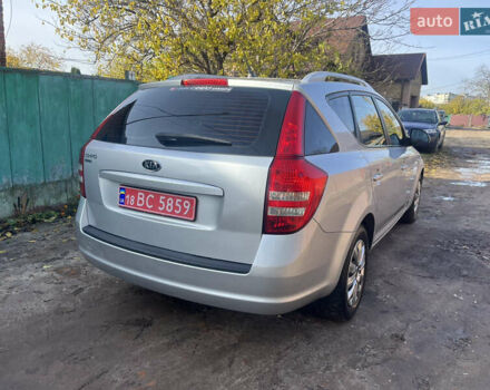 Кіа Сід 2009 у Ахтырке на Automoto.ua Сірий Кіа Сід, об'ємом двигуна 1.6 л та пробігом 226 тис. км за 6445 $, фото 12 на Automoto.ua