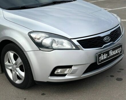 Серый Киа Сид, объемом двигателя 0 л и пробегом 286 тыс. км за 6400 $, фото 1 на Automoto.ua