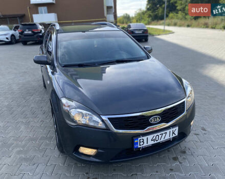 Серый Киа Сид, объемом двигателя 1.6 л и пробегом 259 тыс. км за 5700 $, фото 22 на Automoto.ua