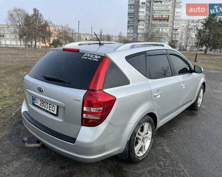 Серый Киа Сид, объемом двигателя 1.6 л и пробегом 239 тыс. км за 5900 $, фото 7 на Automoto.ua