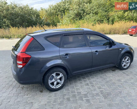 Серый Киа Сид, объемом двигателя 1.6 л и пробегом 259 тыс. км за 5700 $, фото 28 на Automoto.ua