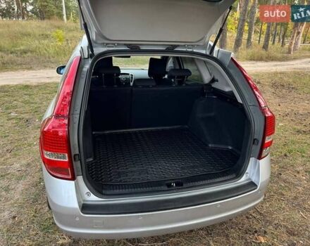 Серый Киа Сид, объемом двигателя 1.6 л и пробегом 313 тыс. км за 6500 $, фото 8 на Automoto.ua