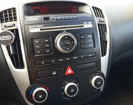 Серый Киа Сид, объемом двигателя 1.6 л и пробегом 232 тыс. км за 5274 $, фото 22 на Automoto.ua