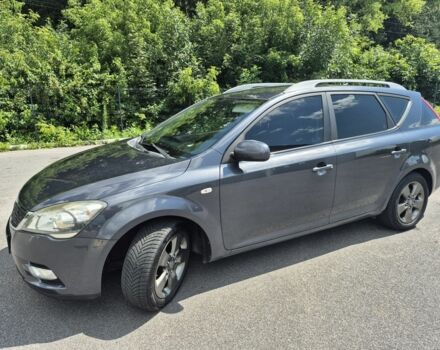 Серый Киа Сид, объемом двигателя 1.4 л и пробегом 193 тыс. км за 5850 $, фото 7 на Automoto.ua
