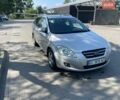 Серый Киа Сид, объемом двигателя 2 л и пробегом 300 тыс. км за 5900 $, фото 1 на Automoto.ua