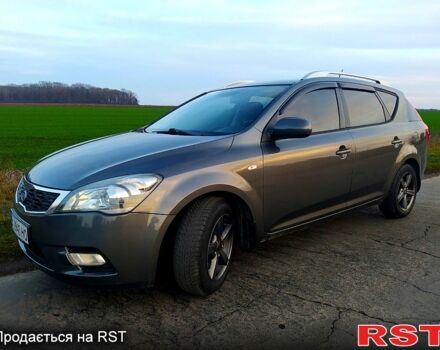Серый Киа Сид, объемом двигателя 1.4 л и пробегом 227 тыс. км за 5800 $, фото 9 на Automoto.ua