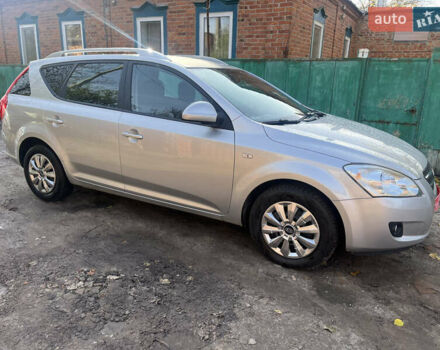 Кіа Сід 2009 у Ахтырке на Automoto.ua Сірий Кіа Сід, об'ємом двигуна 1.6 л та пробігом 226 тис. км за 6445 $, фото 8 на Automoto.ua