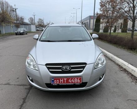 Серый Киа Сид, объемом двигателя 1.4 л и пробегом 143 тыс. км за 6500 $, фото 1 на Automoto.ua