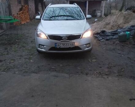 Серый Киа Сид, объемом двигателя 1.59 л и пробегом 130 тыс. км за 6250 $, фото 4 на Automoto.ua