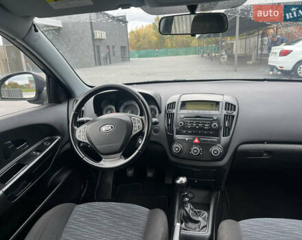 Серый Киа Сид, объемом двигателя 1.6 л и пробегом 178 тыс. км за 5899 $, фото 19 на Automoto.ua