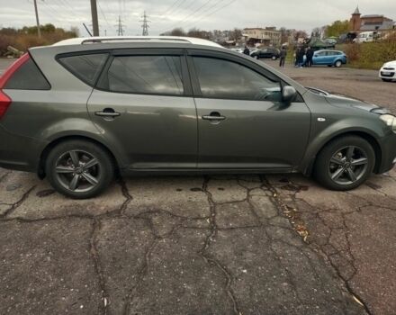 Серый Киа Сид, объемом двигателя 1.4 л и пробегом 347 тыс. км за 6000 $, фото 1 на Automoto.ua