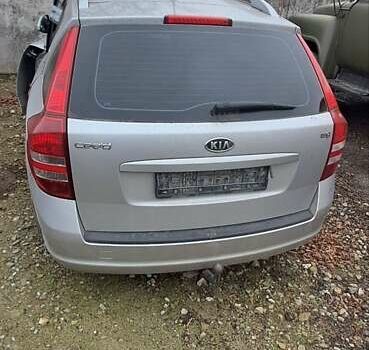 Сірий Кіа Сід, об'ємом двигуна 1.4 л та пробігом 220 тис. км за 1600 $, фото 3 на Automoto.ua