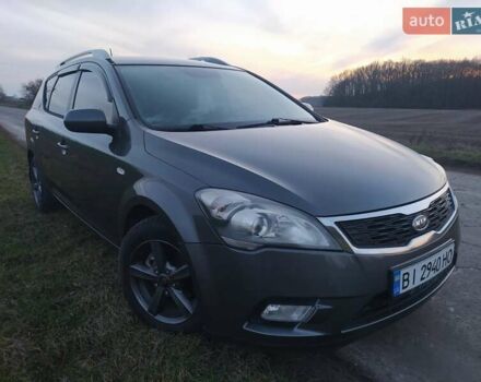 Серый Киа Сид, объемом двигателя 1.4 л и пробегом 227 тыс. км за 5800 $, фото 9 на Automoto.ua