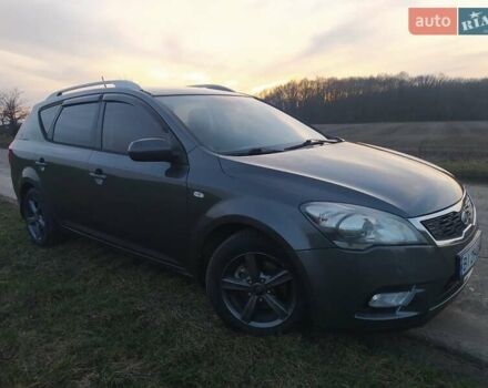 Серый Киа Сид, объемом двигателя 1.4 л и пробегом 227 тыс. км за 5800 $, фото 8 на Automoto.ua