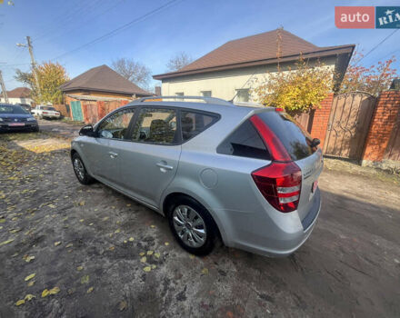 Кіа Сід 2009 у Ахтырке на Automoto.ua Сірий Кіа Сід, об'ємом двигуна 1.6 л та пробігом 226 тис. км за 6445 $, фото 18 на Automoto.ua
