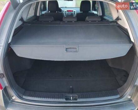 Серый Киа Сид, объемом двигателя 1.4 л и пробегом 227 тыс. км за 5800 $, фото 20 на Automoto.ua