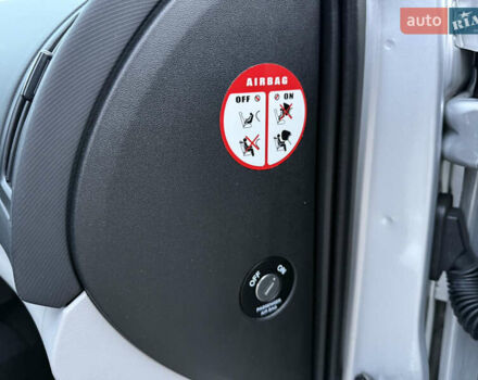 Серый Киа Сид, объемом двигателя 1.4 л и пробегом 143 тыс. км за 6500 $, фото 41 на Automoto.ua