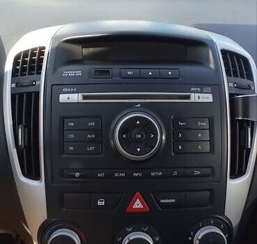 Серый Киа Сид, объемом двигателя 1.4 л и пробегом 210 тыс. км за 6300 $, фото 23 на Automoto.ua