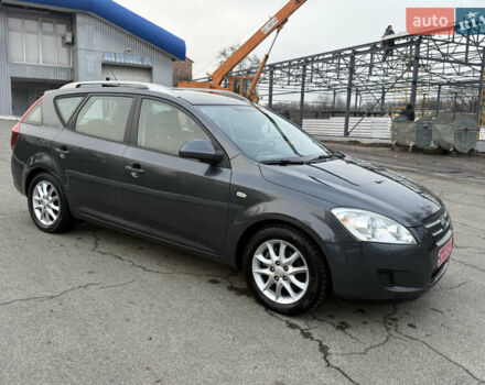 Сірий Кіа Сід, об'ємом двигуна 1.6 л та пробігом 180 тис. км за 5999 $, фото 6 на Automoto.ua