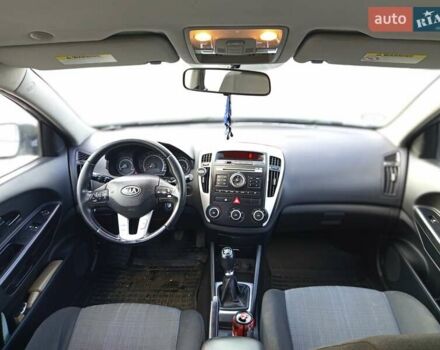 Серый Киа Сид, объемом двигателя 1.6 л и пробегом 232 тыс. км за 5274 $, фото 21 на Automoto.ua