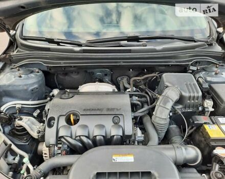 Серый Киа Сид, объемом двигателя 1.59 л и пробегом 172 тыс. км за 7500 $, фото 135 на Automoto.ua