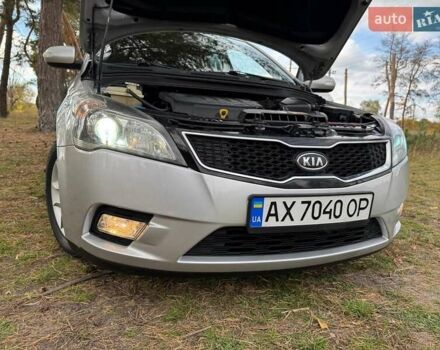 Серый Киа Сид, объемом двигателя 1.6 л и пробегом 313 тыс. км за 6500 $, фото 9 на Automoto.ua