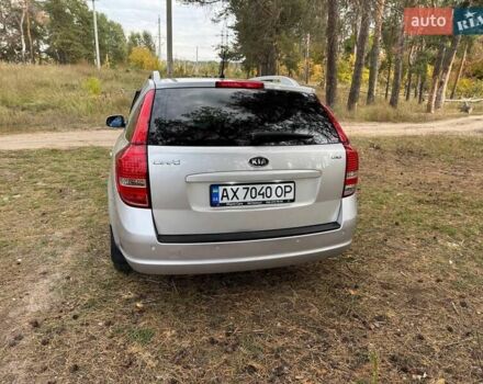 Серый Киа Сид, объемом двигателя 1.6 л и пробегом 313 тыс. км за 6500 $, фото 7 на Automoto.ua