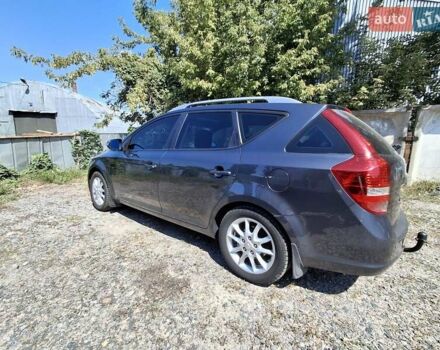 Серый Киа Сид, объемом двигателя 1.59 л и пробегом 235 тыс. км за 8250 $, фото 5 на Automoto.ua