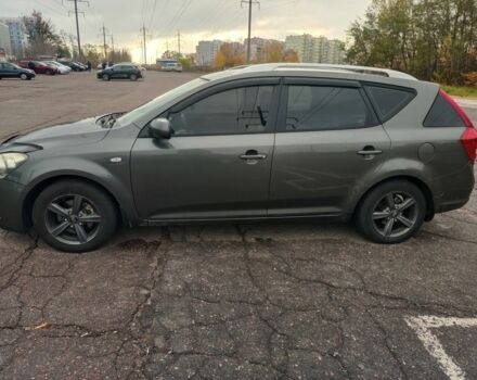 Серый Киа Сид, объемом двигателя 1.4 л и пробегом 347 тыс. км за 6000 $, фото 2 на Automoto.ua