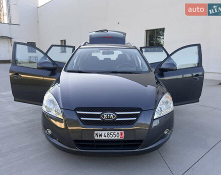 Серый Киа Сид, объемом двигателя 1.4 л и пробегом 160 тыс. км за 5550 $, фото 6 на Automoto.ua