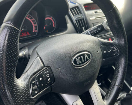 Серый Киа Сид, объемом двигателя 1.6 л и пробегом 239 тыс. км за 5900 $, фото 5 на Automoto.ua