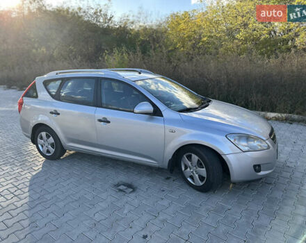 Киа Сид 2009 в Полтаве на Automoto.ua Серый Киа Сид, объемом двигателя 1.99 л и пробегом 187 тыс. км за 5300 $, фото 4 на Automoto.ua