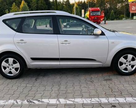Серый Киа Сид, объемом двигателя 1.4 л и пробегом 76 тыс. км за 7900 $, фото 3 на Automoto.ua