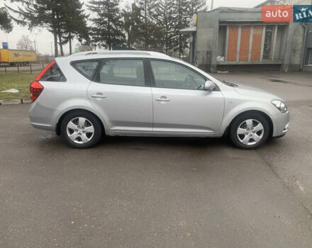 Серый Киа Сид, объемом двигателя 1.6 л и пробегом 232 тыс. км за 6200 $, фото 3 на Automoto.ua