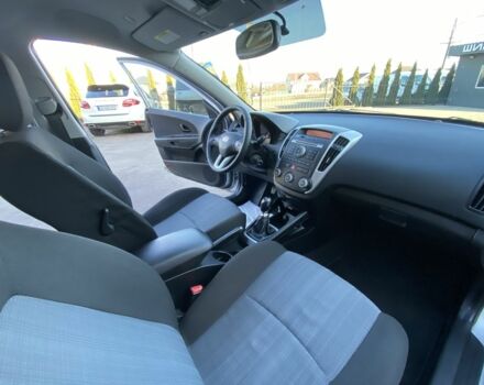 Серый Киа Сид, объемом двигателя 1.6 л и пробегом 207 тыс. км за 6499 $, фото 16 на Automoto.ua