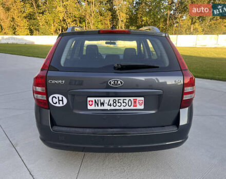 Серый Киа Сид, объемом двигателя 1.4 л и пробегом 160 тыс. км за 5550 $, фото 4 на Automoto.ua