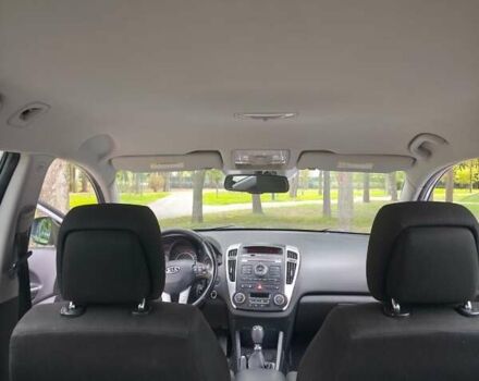 Сірий Кіа Сід, об'ємом двигуна 1.58 л та пробігом 240 тис. км за 6850 $, фото 19 на Automoto.ua