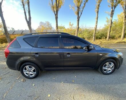 Сірий Кіа Сід, об'ємом двигуна 1.6 л та пробігом 267 тис. км за 6900 $, фото 3 на Automoto.ua