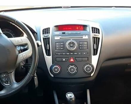 Серый Киа Сид, объемом двигателя 1.6 л и пробегом 320 тыс. км за 7000 $, фото 8 на Automoto.ua