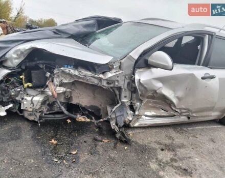 Сірий Кіа Сід, об'ємом двигуна 1.4 л та пробігом 245 тис. км за 1999 $, фото 11 на Automoto.ua