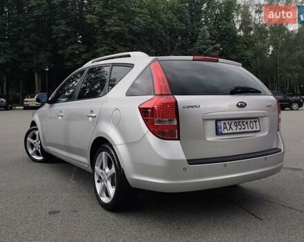 Сірий Кіа Сід, об'ємом двигуна 1.58 л та пробігом 240 тис. км за 6850 $, фото 6 на Automoto.ua